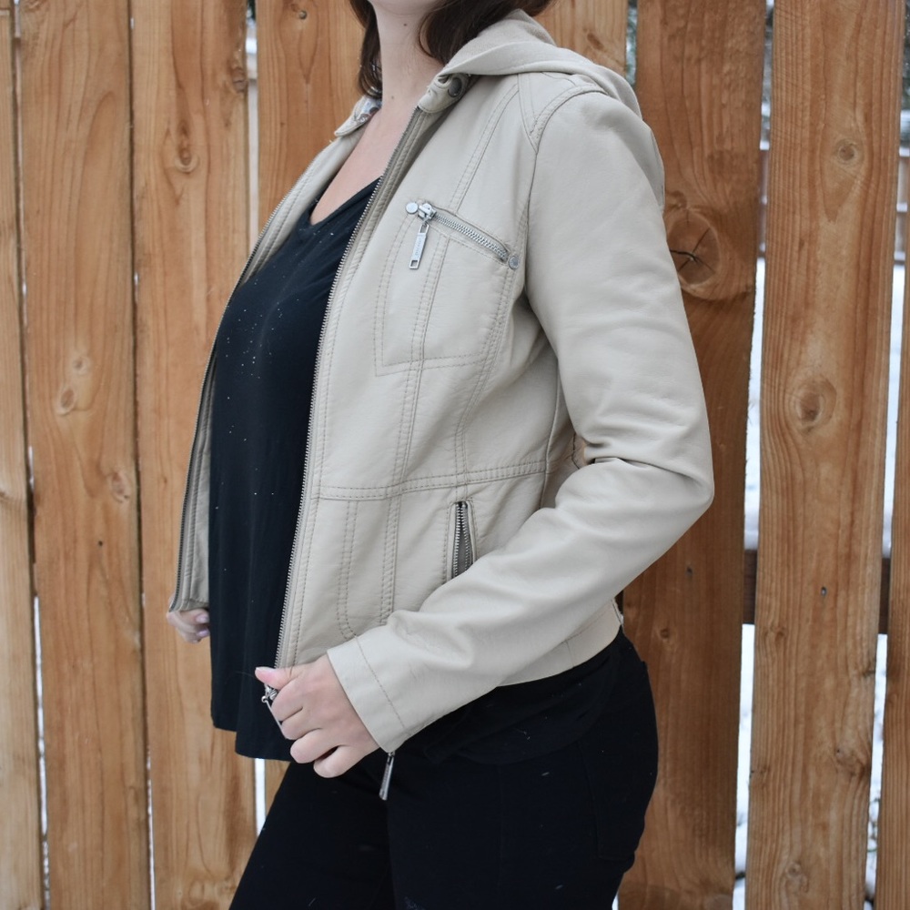 ❌SOLD❌ Tan JouJou Small Faux Leather Jacket w/ Hood - Picture 2 of 10